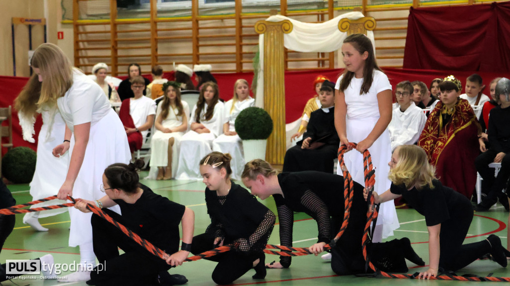 KRASZEWICE: Z Sienkiewiczem przez karty powieści