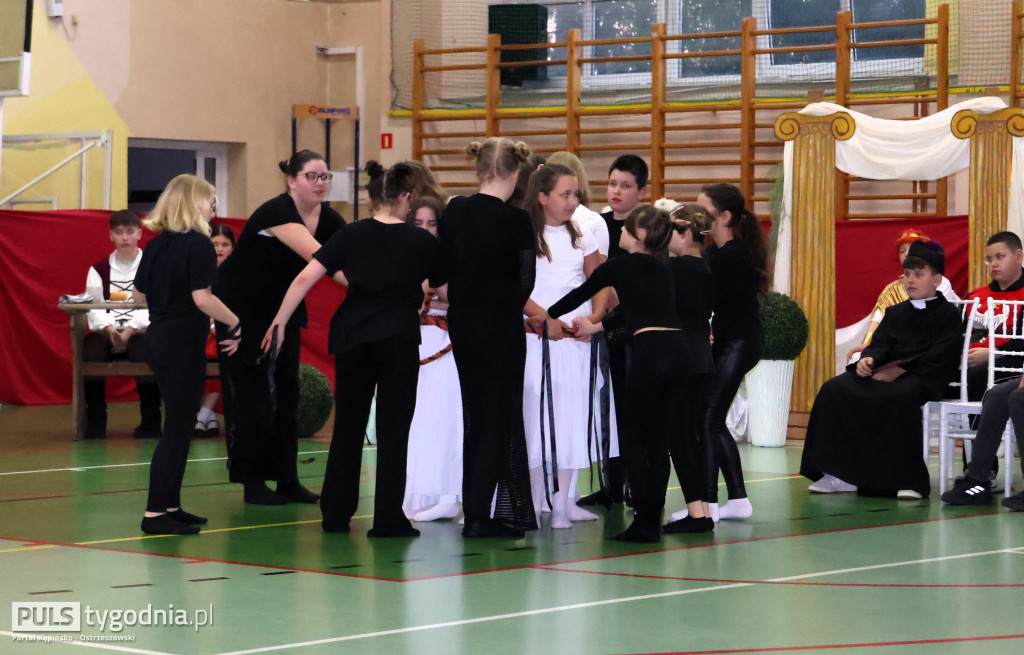 KRASZEWICE: Z Sienkiewiczem przez karty powieści