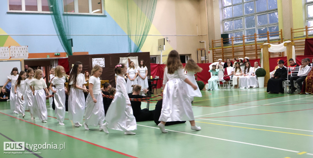 KRASZEWICE: Z Sienkiewiczem przez karty powieści