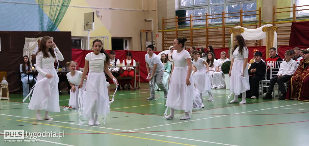 KRASZEWICE: Z Sienkiewiczem przez karty powieści