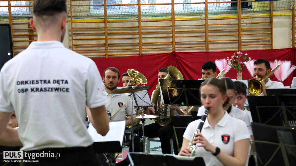 KRASZEWICE: Z Sienkiewiczem przez karty powieści