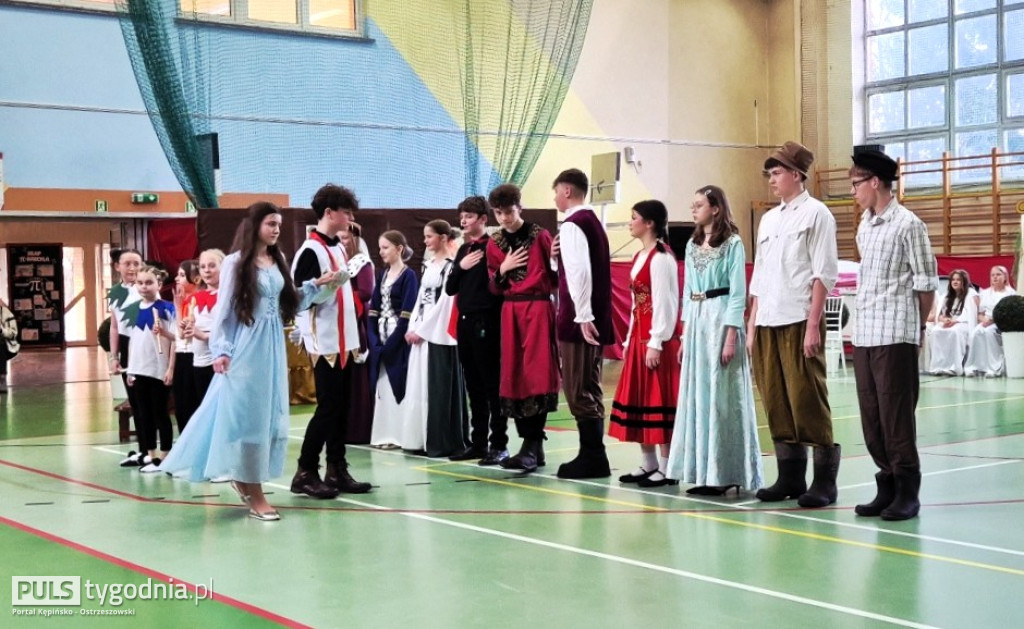 KRASZEWICE: Z Sienkiewiczem przez karty powieści