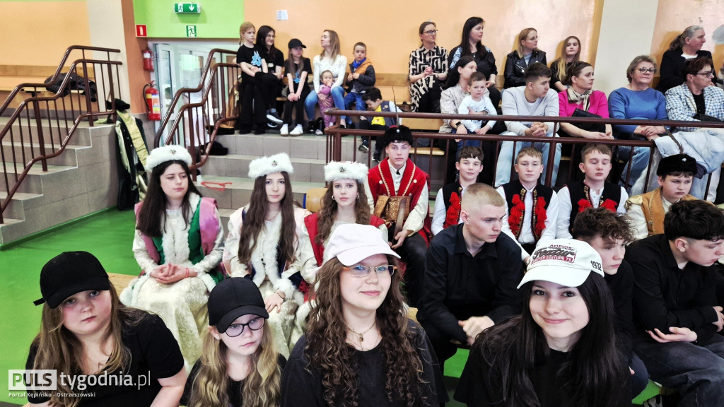 KRASZEWICE: Z Sienkiewiczem przez karty powieści