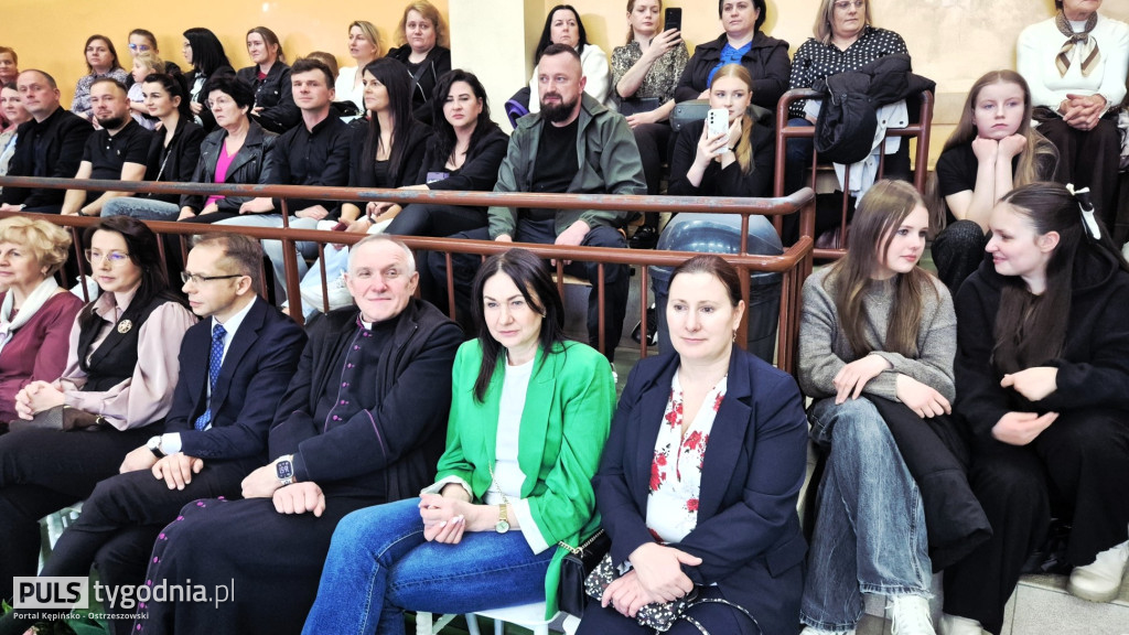 KRASZEWICE: Z Sienkiewiczem przez karty powieści