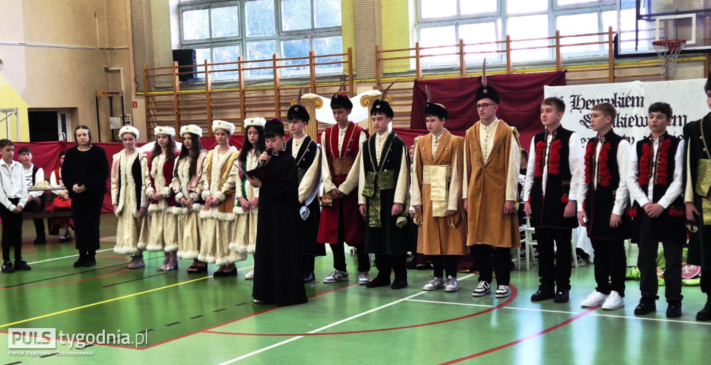 KRASZEWICE: Z Sienkiewiczem przez karty powieści