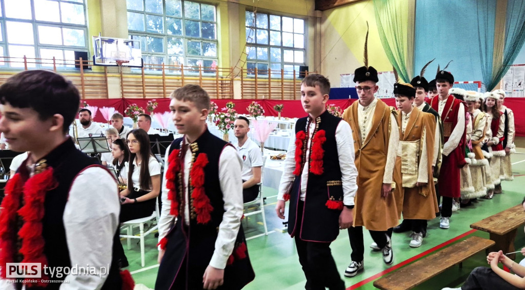 KRASZEWICE: Z Sienkiewiczem przez karty powieści