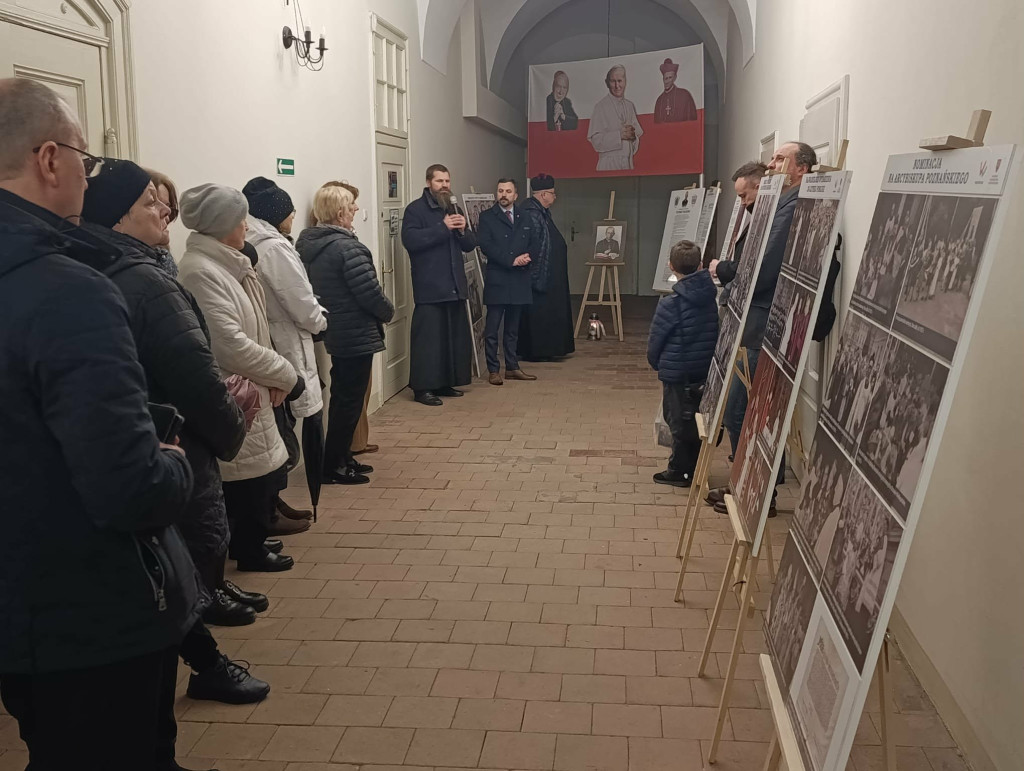 Otwarcie wystawy poświęconej arcybiskupowi