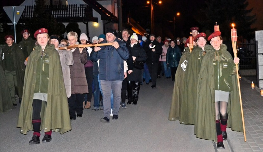 XVII Droga Krzyżowa ulicami Mikstatu