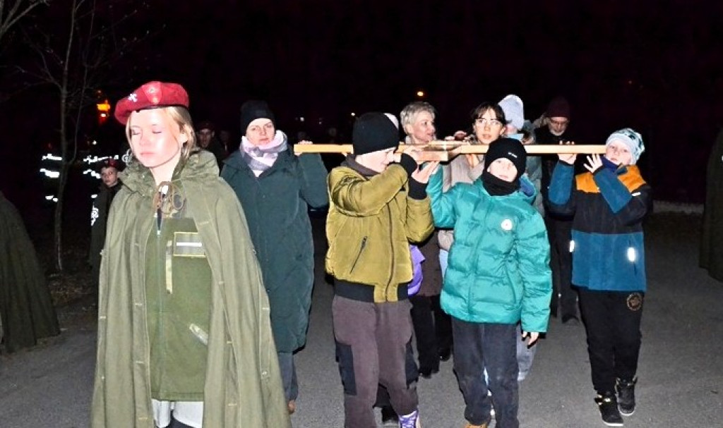 XVII Droga Krzyżowa ulicami Mikstatu