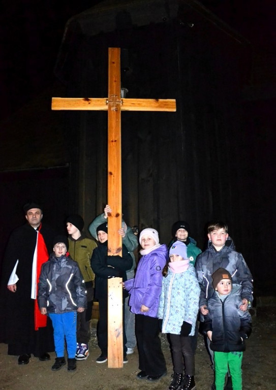 XVII Droga Krzyżowa ulicami Mikstatu