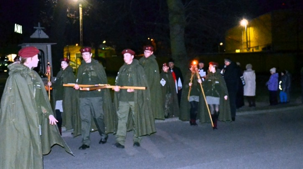XVII Droga Krzyżowa ulicami Mikstatu