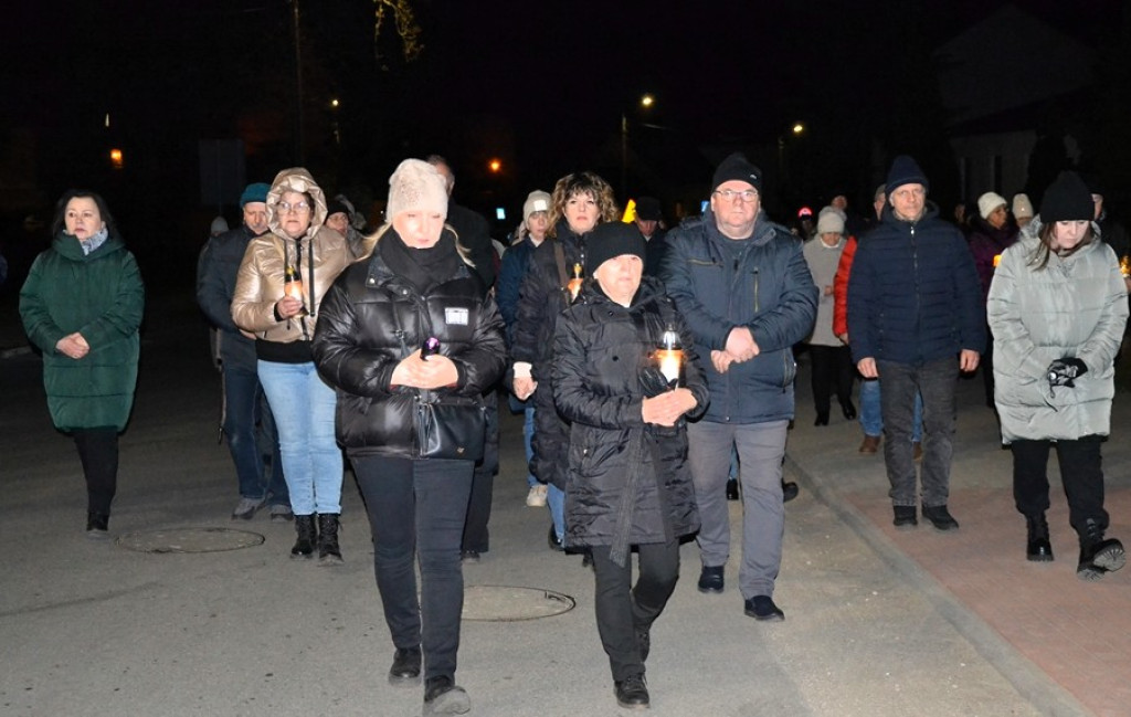XVII Droga Krzyżowa ulicami Mikstatu