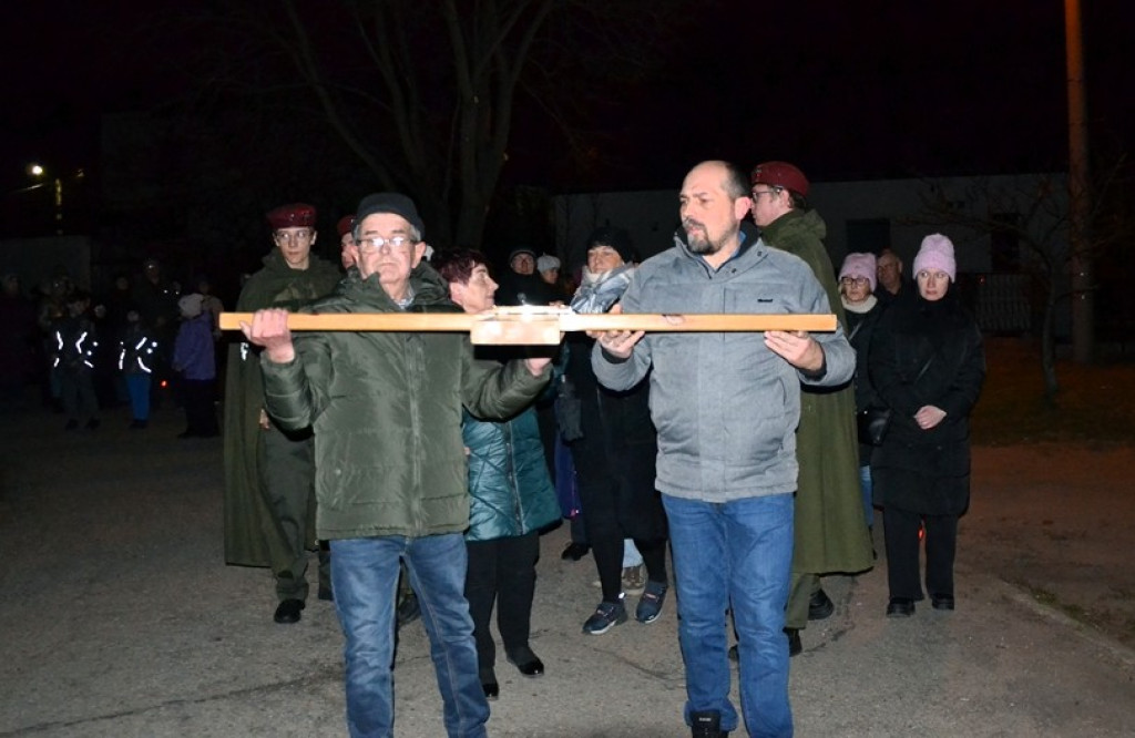 XVII Droga Krzyżowa ulicami Mikstatu