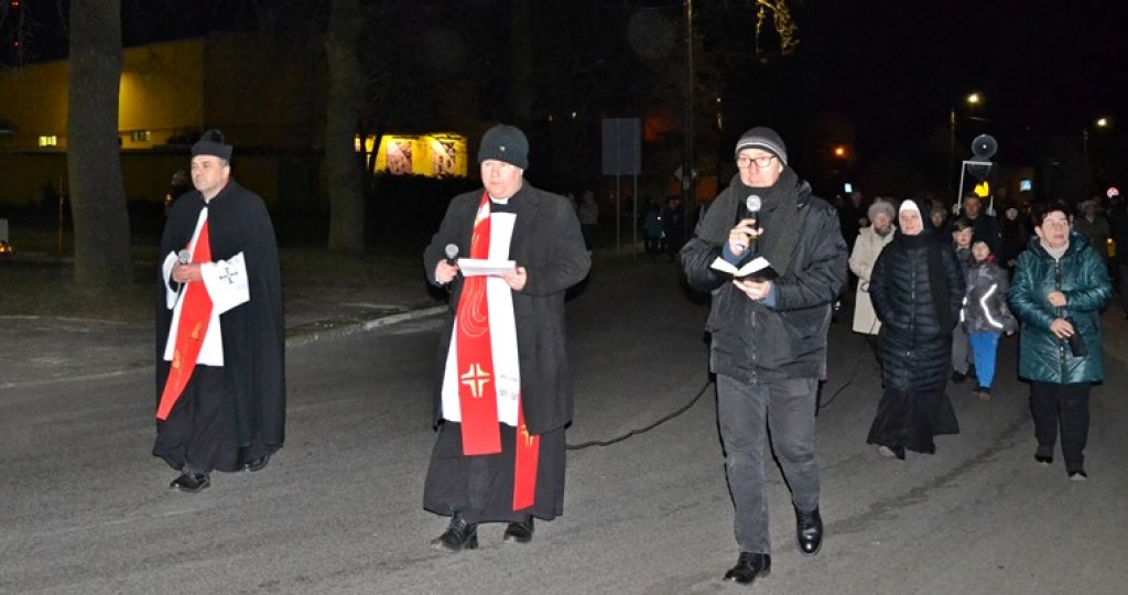 XVII Droga Krzyżowa ulicami Mikstatu