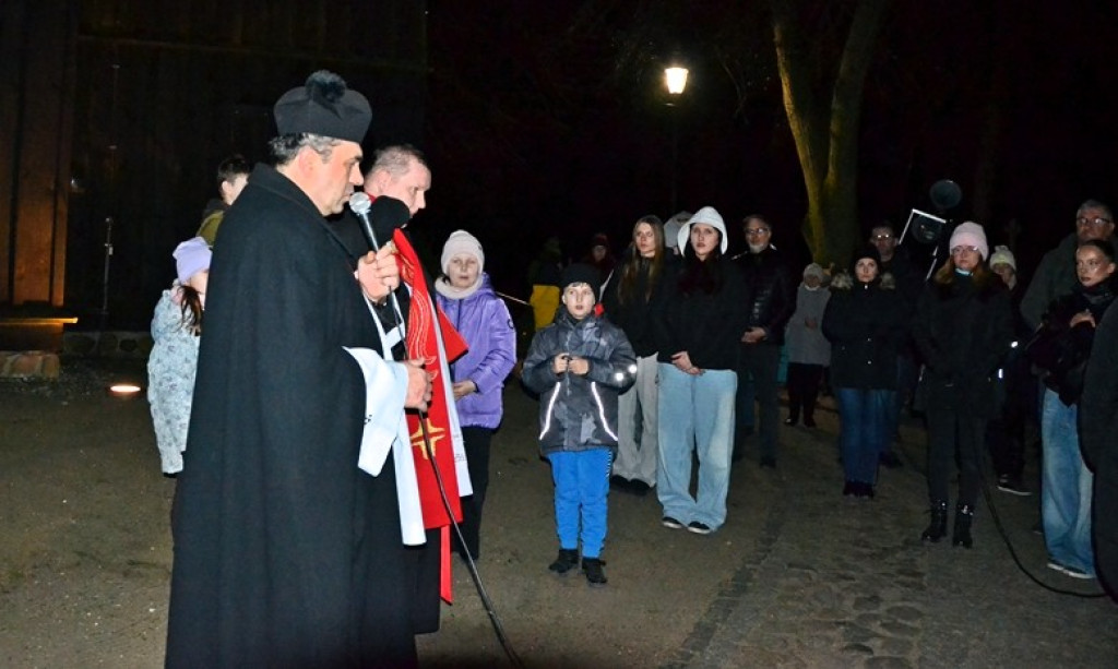 XVII Droga Krzyżowa ulicami Mikstatu