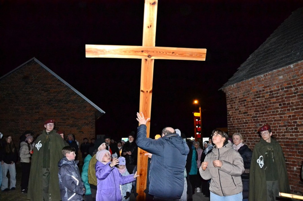 XVII Droga Krzyżowa ulicami Mikstatu