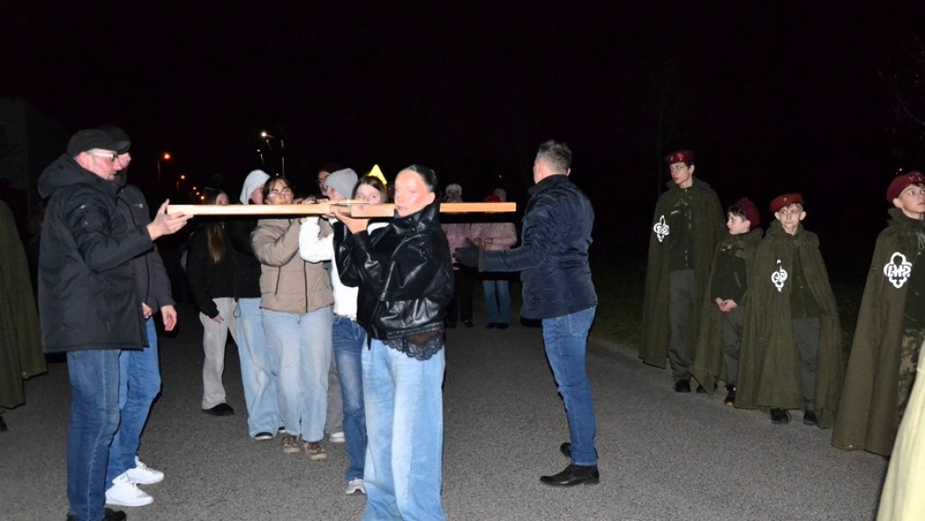 XVII Droga Krzyżowa ulicami Mikstatu