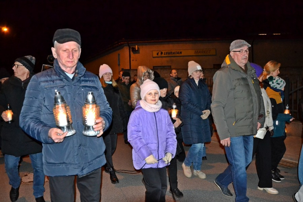 XVII Droga Krzyżowa ulicami Mikstatu