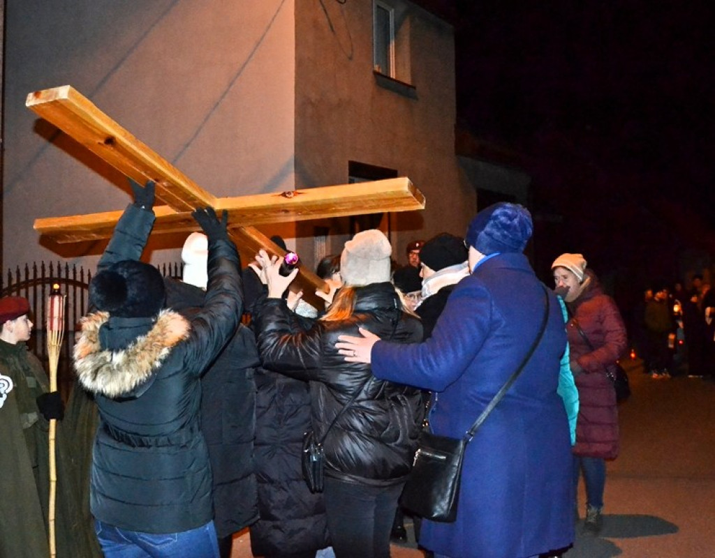 XVII Droga Krzyżowa ulicami Mikstatu