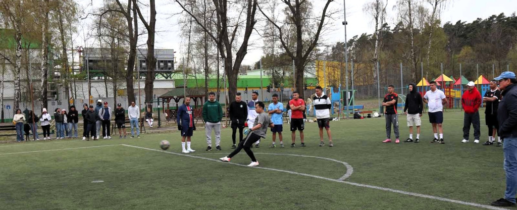 Międzynarodowy turniej piłki nożnej w Mikstacie