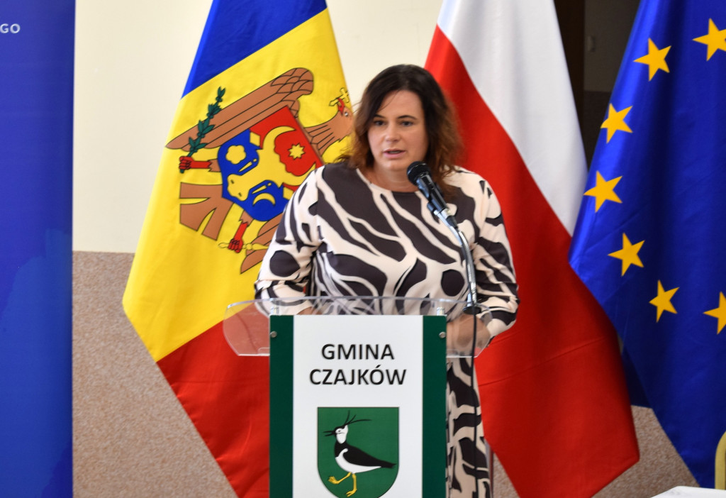 OSP w Czajkowie przekazała samochód strażacki.