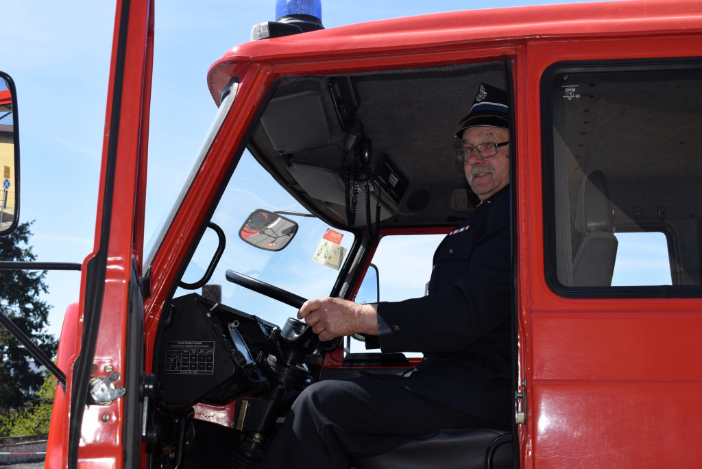 OSP w Czajkowie przekazała samochód strażacki.