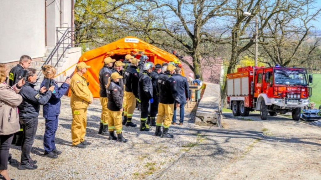 Z kościoła strażacy ewakuowali Matkę Boską
