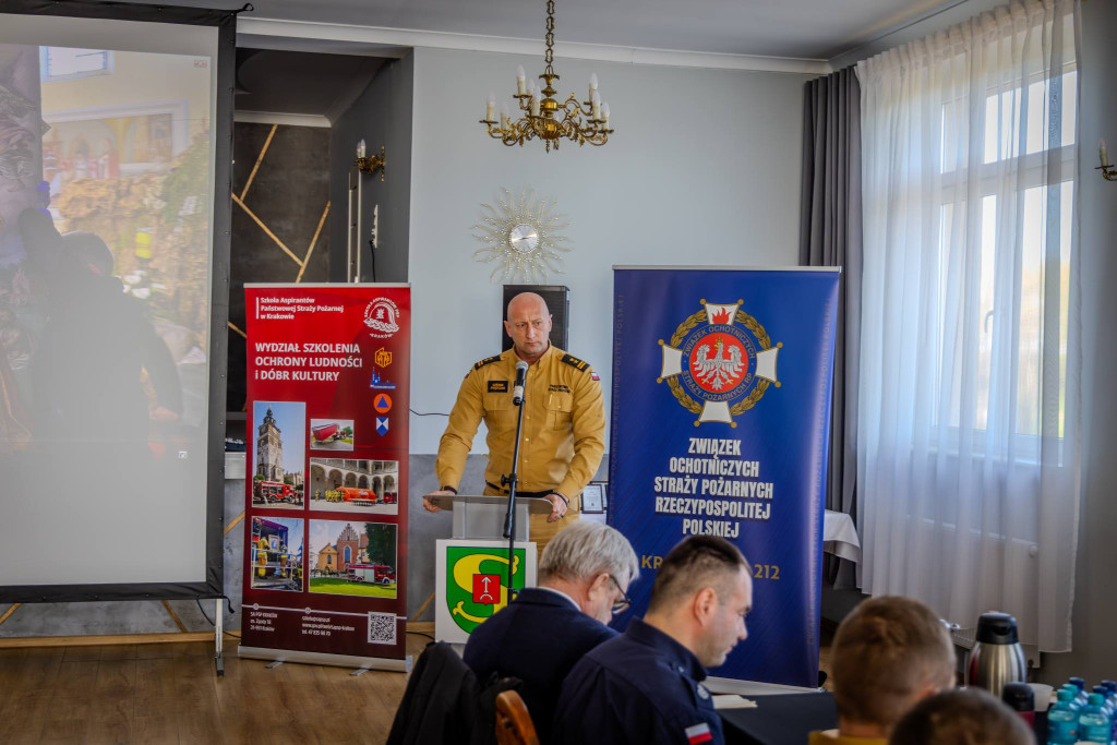 Z kościoła strażacy ewakuowali Matkę Boską