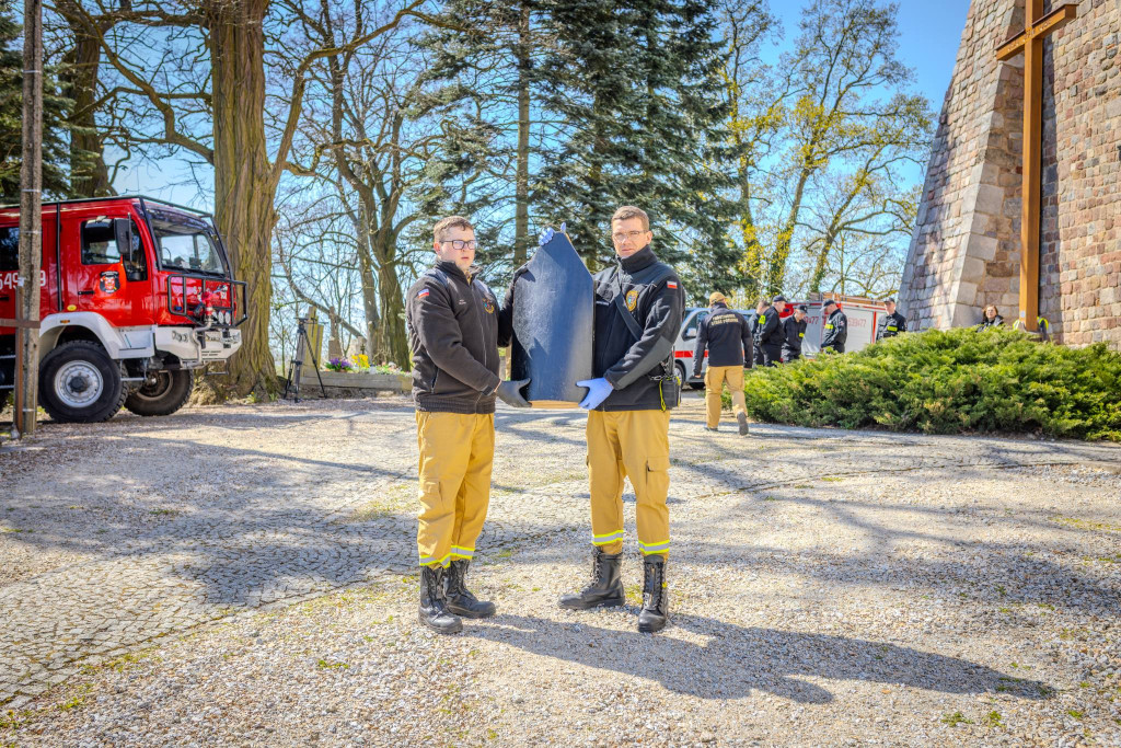 Z kościoła strażacy ewakuowali Matkę Boską