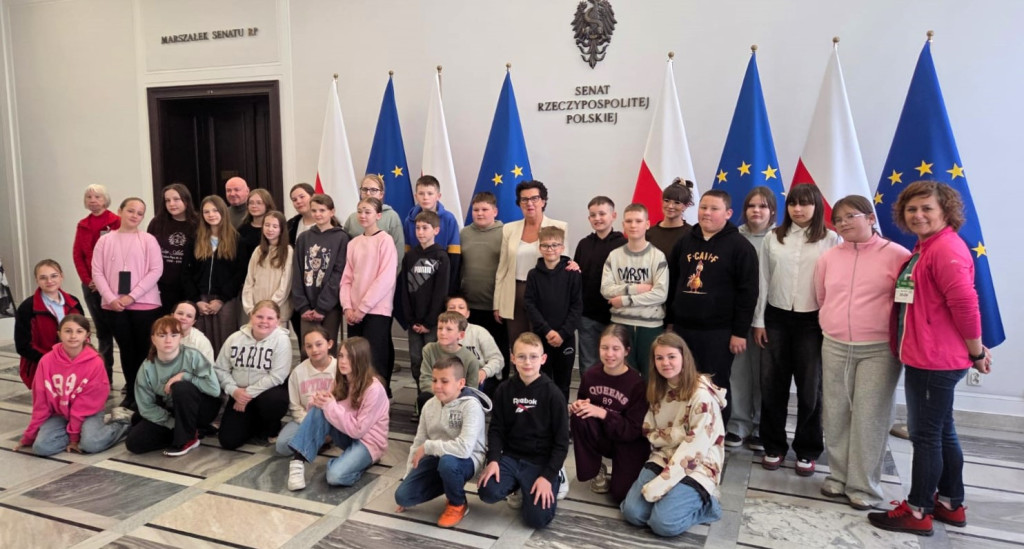 Uczniowie z Mąkoszyc gościli w Senacie