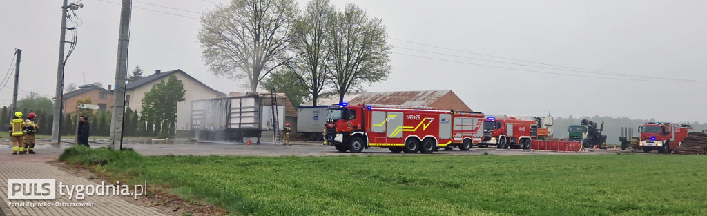 26 zastępów straży w akcji
