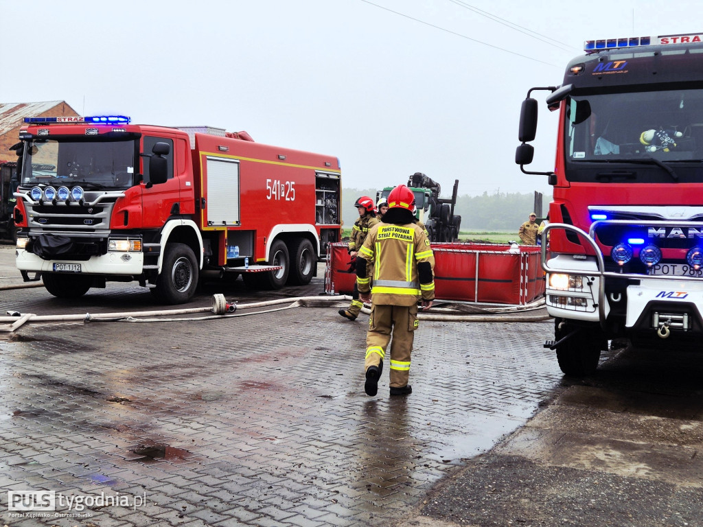 26 zastępów straży w akcji