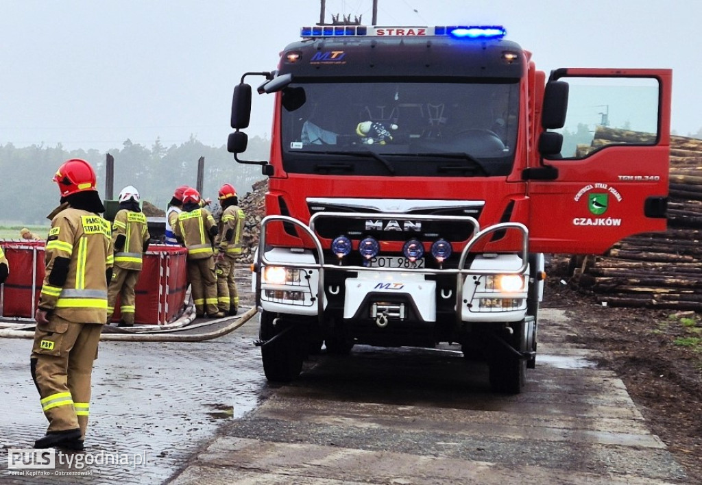 26 zastępów straży w akcji