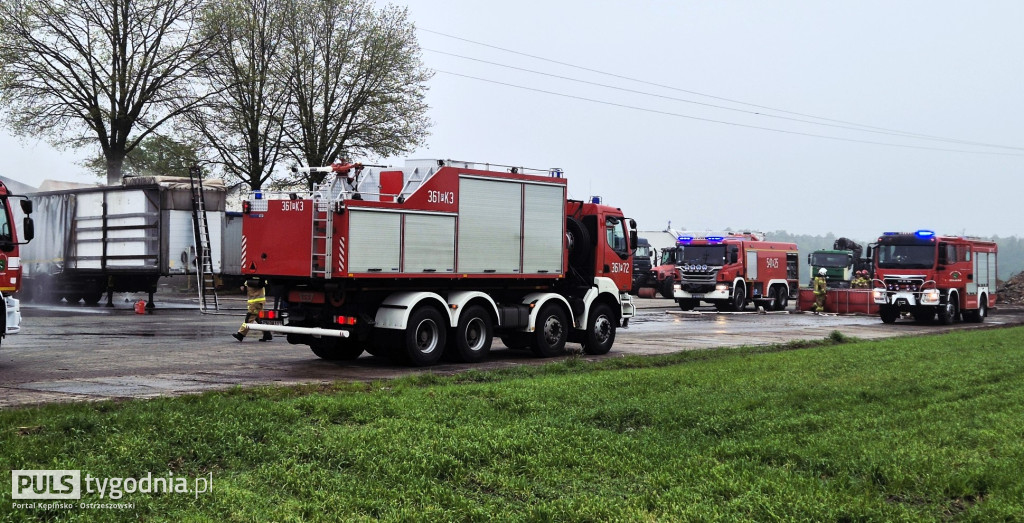 26 zastępów straży w akcji