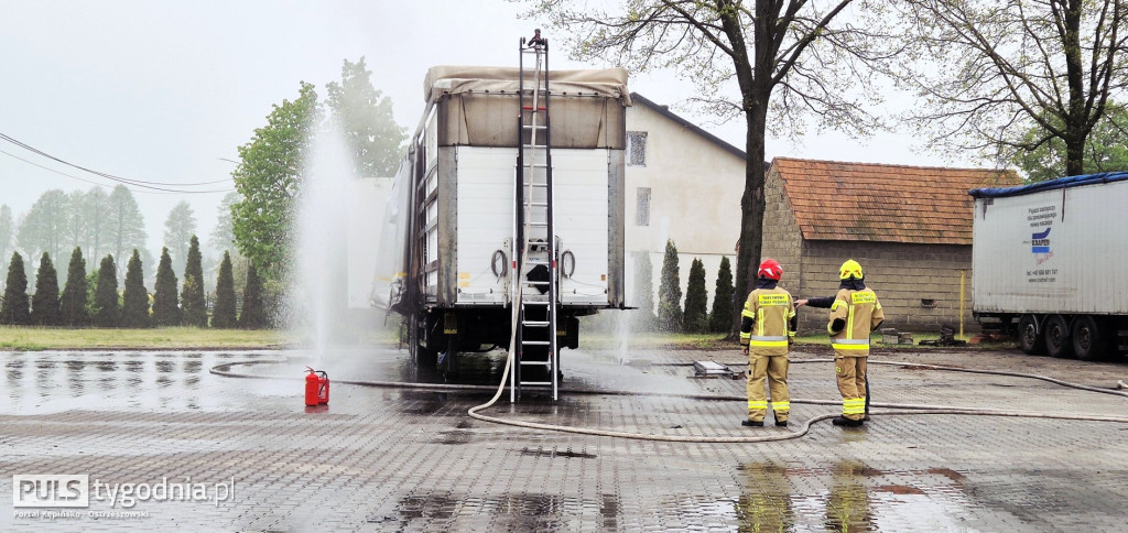 26 zastępów straży w akcji