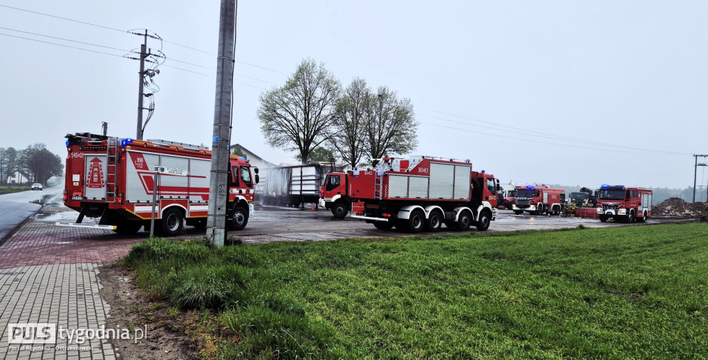 26 zastępów straży w akcji
