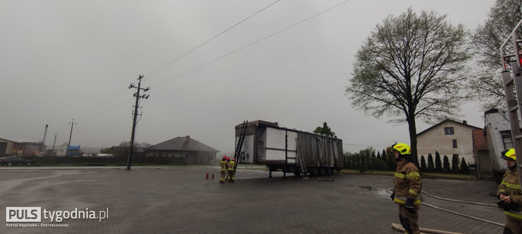 26 zastępów straży w akcji