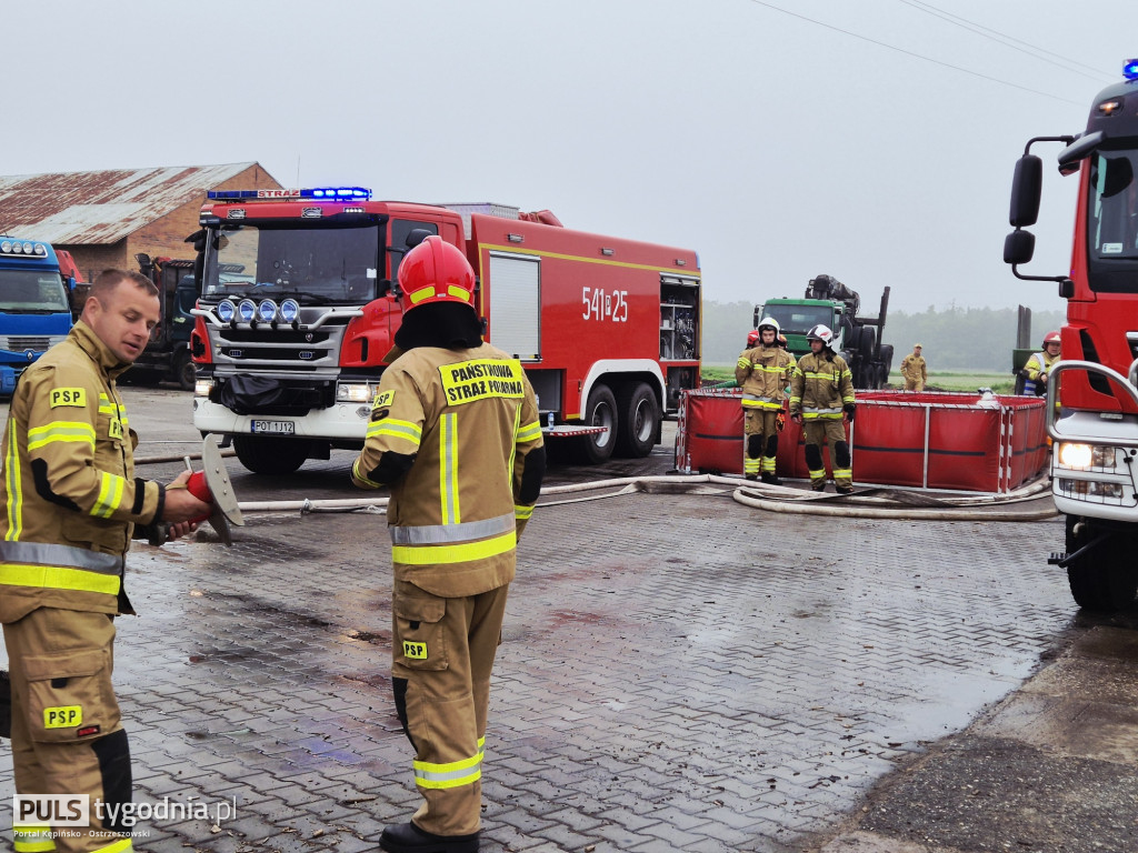 26 zastępów straży w akcji