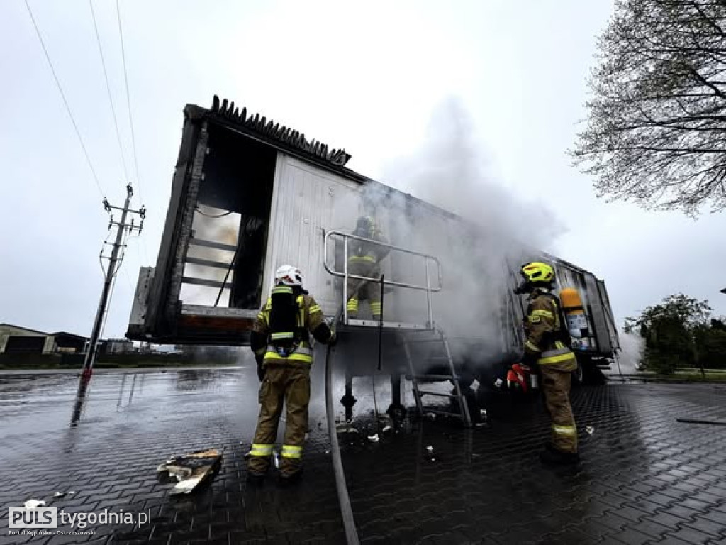 26 zastępów straży w akcji