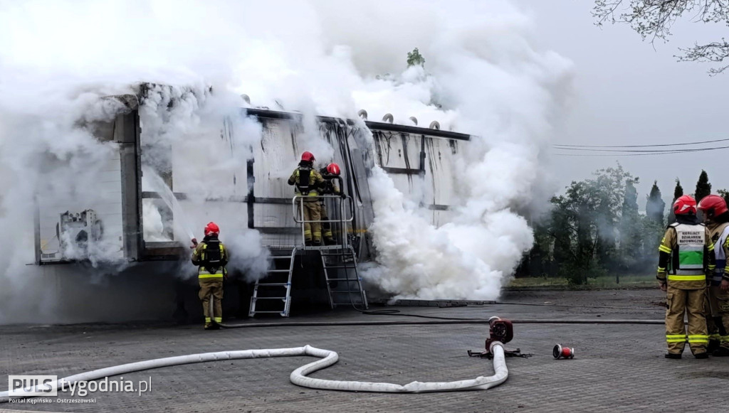 26 zastępów straży w akcji