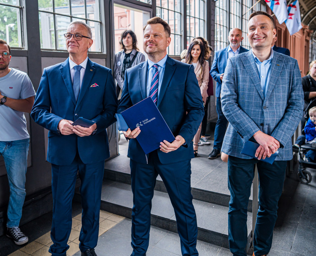 Od Dnia Dziecka po Bałtyk – Koleje Wielkopolskie rozpędzają lato pełne atrakcji