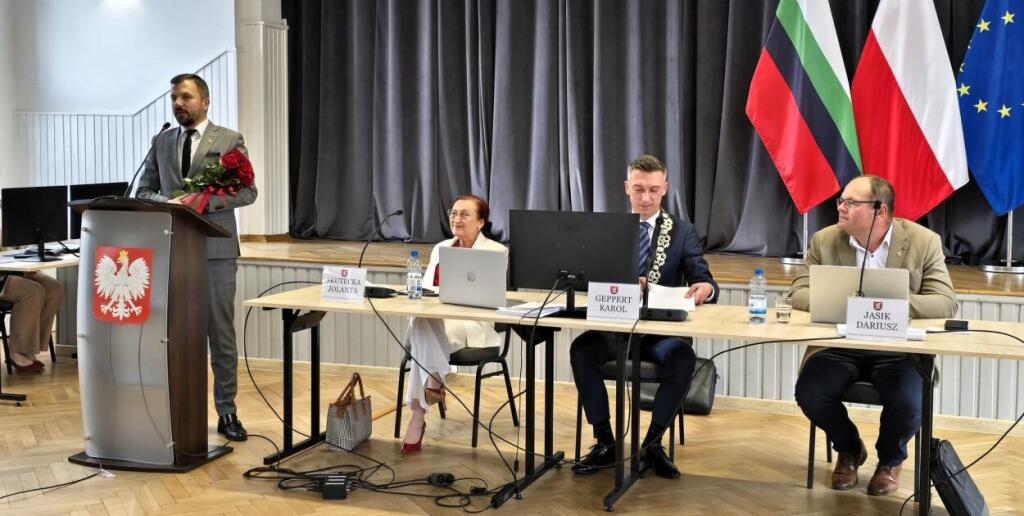Burmistrz Ptak z absolutorium