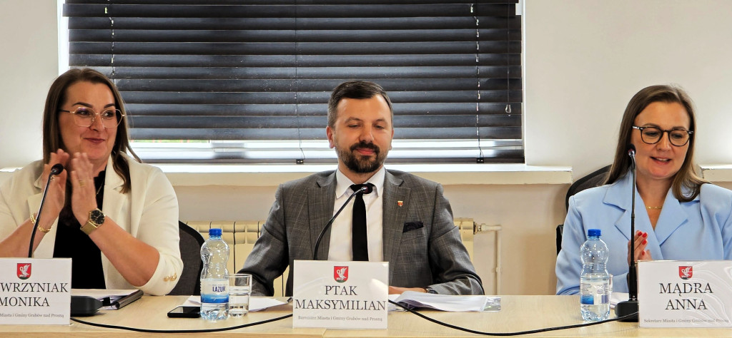 Burmistrz Ptak z absolutorium