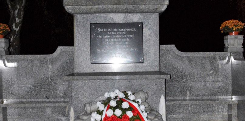 Nie ma umarłych, tylko ci, co odeszli...