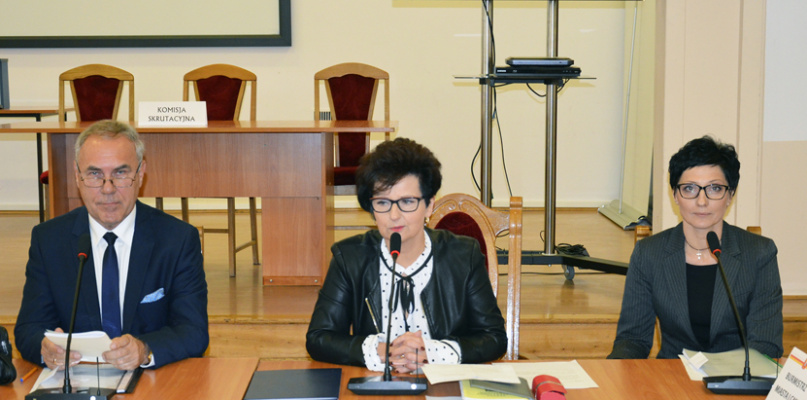 Beata Calińska na czele rady miejskiej w Ostrzeszowie