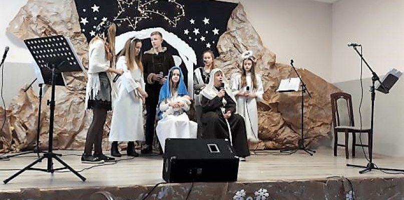 CHOINKA SZKOLNA W BUKOWNICY