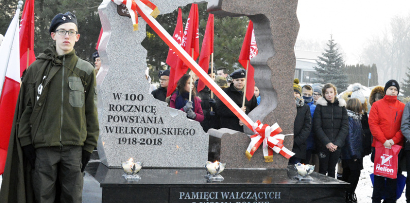 Odsłonięcie pomnika upamiętniającego powstańców wielkopolskich