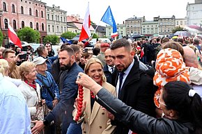 Rafał Trzaskowski na kępińskim rynku-2106