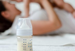 Groźna bakteria w mleku dla niemowląt. Nie podawaj dzieciom!-36961