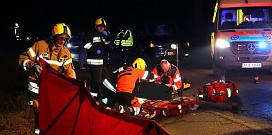 KRASZEWICE: Bus potrącił idącego drogą pieszego. Mężczyzna zmarł-39533